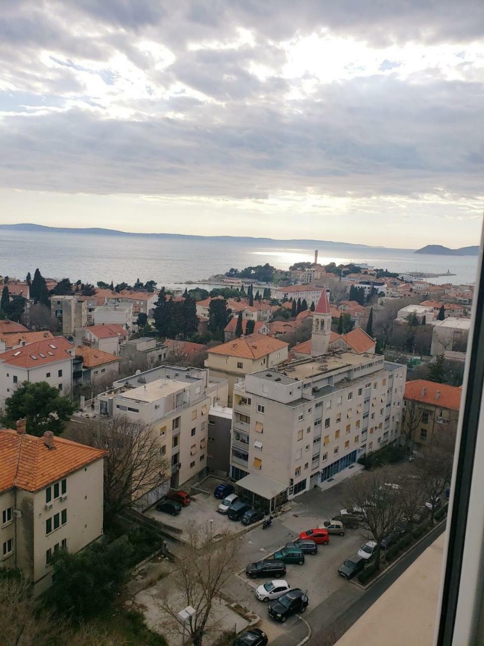 Apartment Pjero Split Bagian luar foto