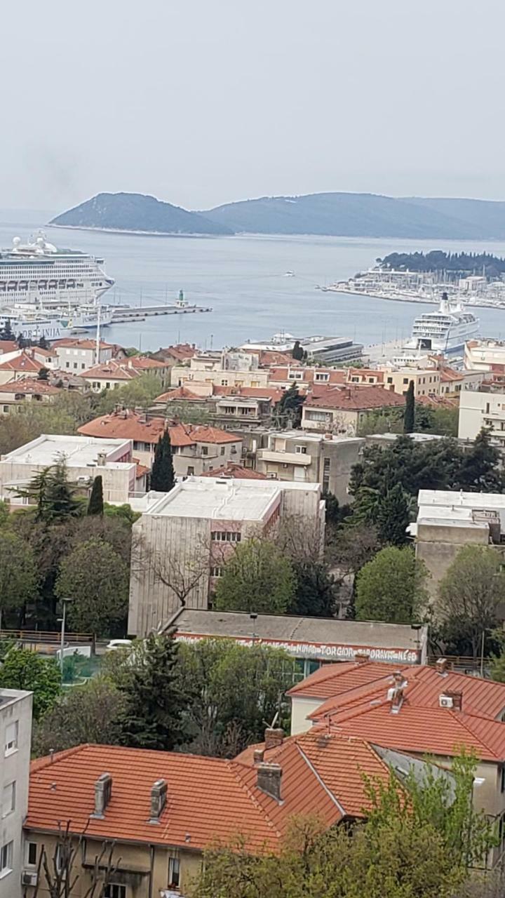 Apartment Pjero Split Bagian luar foto