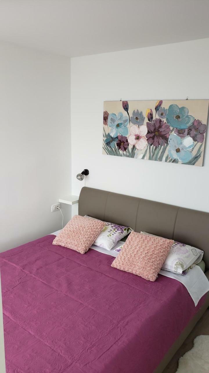 Apartment Pjero Split Bagian luar foto